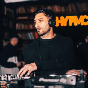 73837561-0D7B-4BA7-AC61-0928E2F28E09